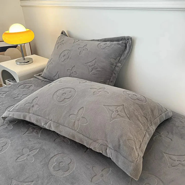 MonoFloral Milk Velvet Bedding