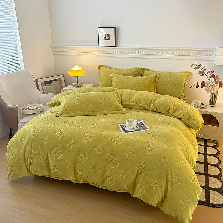 MonoFloral Milk Velvet Bedding